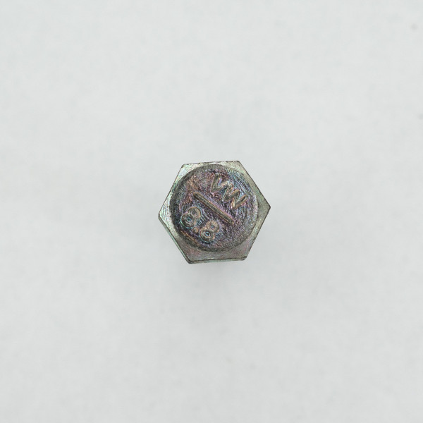 Болт шестигранний RF30655